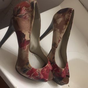 Aldo heels with flowers